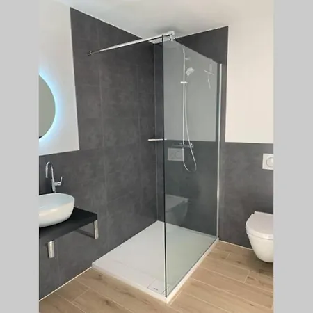 Ferienwohnung In Ruhiger Lage *
